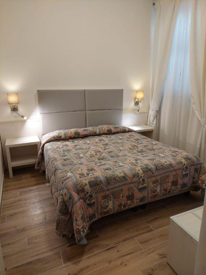 Hotel Patrizia Marina di Massa Extérieur photo